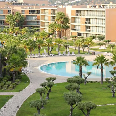 Herdade Dos Salgados, T2 12b 4c, Lagoas *