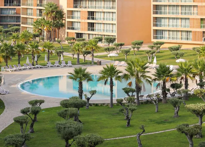 Herdade Dos Salgados, T2 12b 4c, Lagoas Apartment